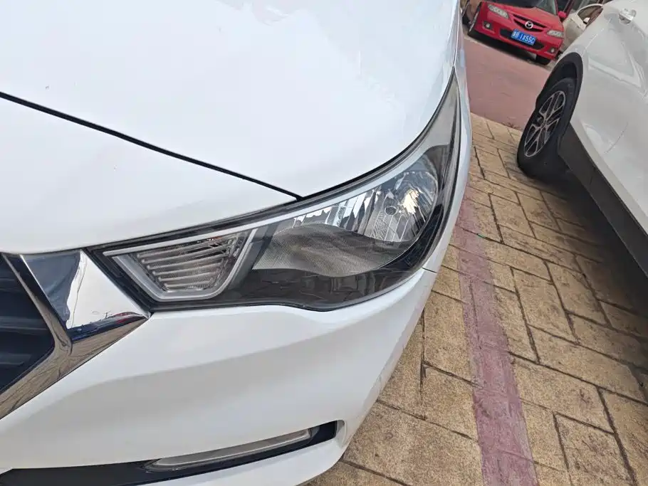 Hyundai Verna — миниатюра 5