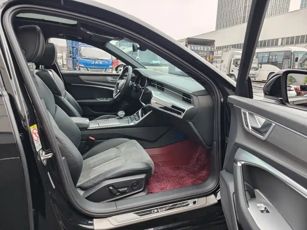 Audi A6L — миниатюра 7