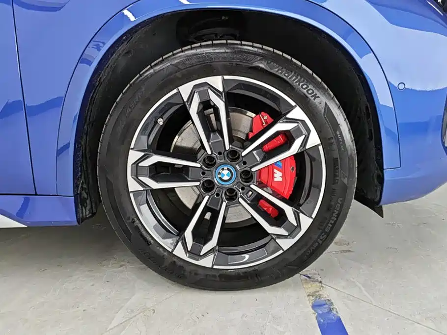 BMW iX1 — миниатюра 6