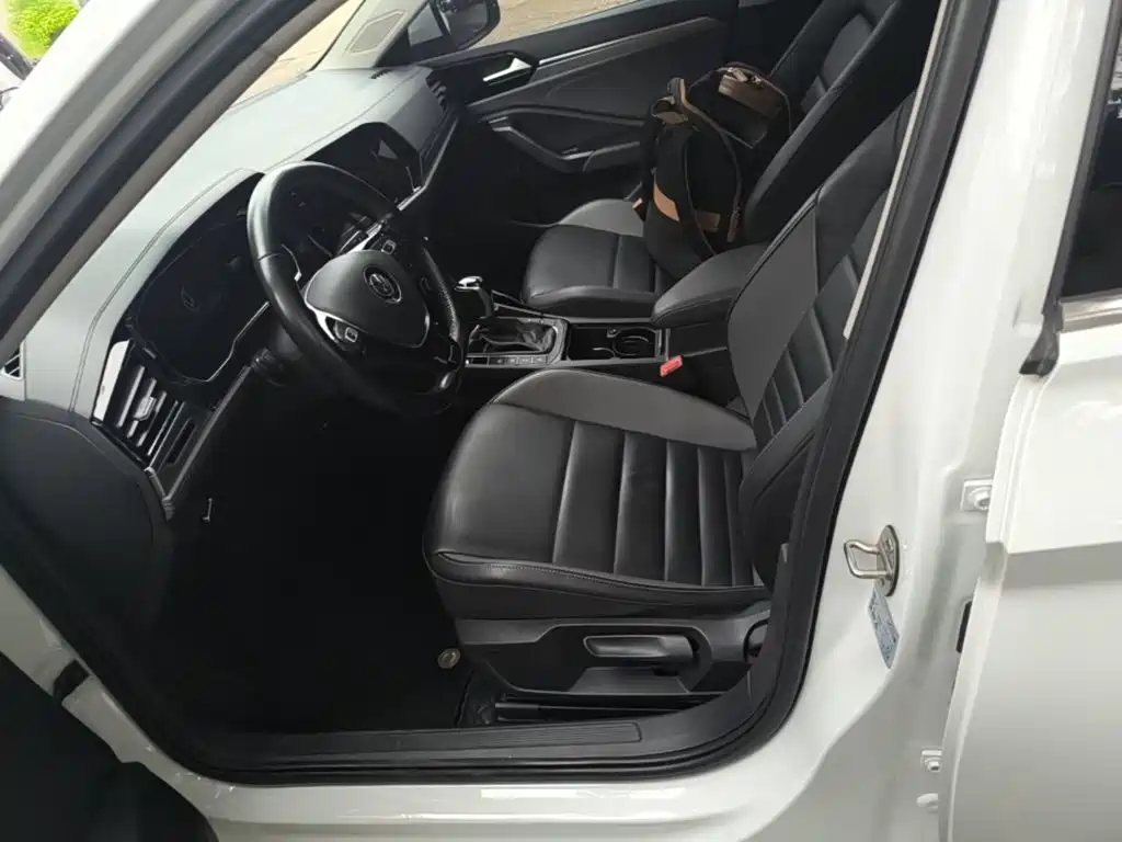 Volkswagen Sagitar — миниатюра 15