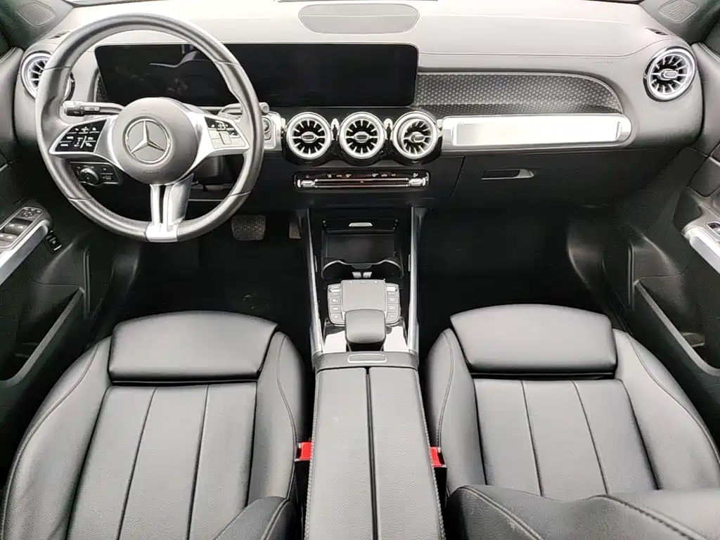 Mercedes-Benz GLB — миниатюра 14