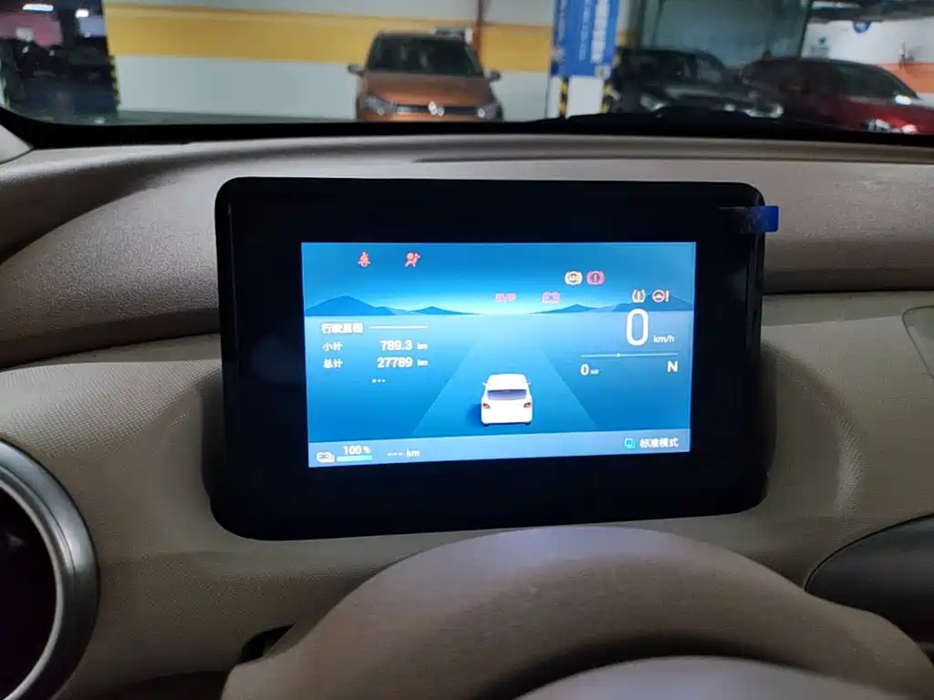 Wuling MINIEV — миниатюра 12