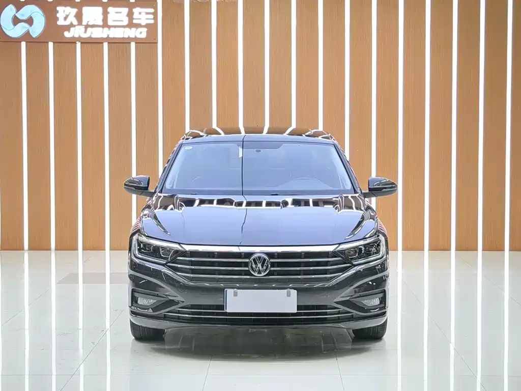 Volkswagen Sagitar — миниатюра 2