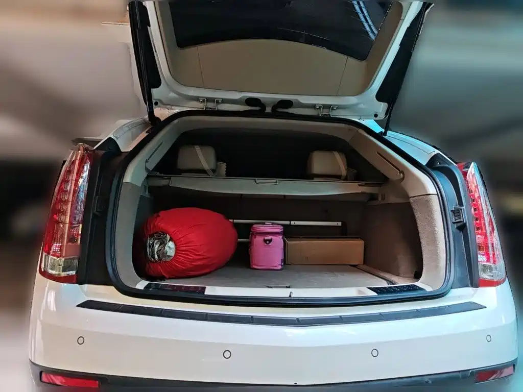 Cadillac SRX — миниатюра 20