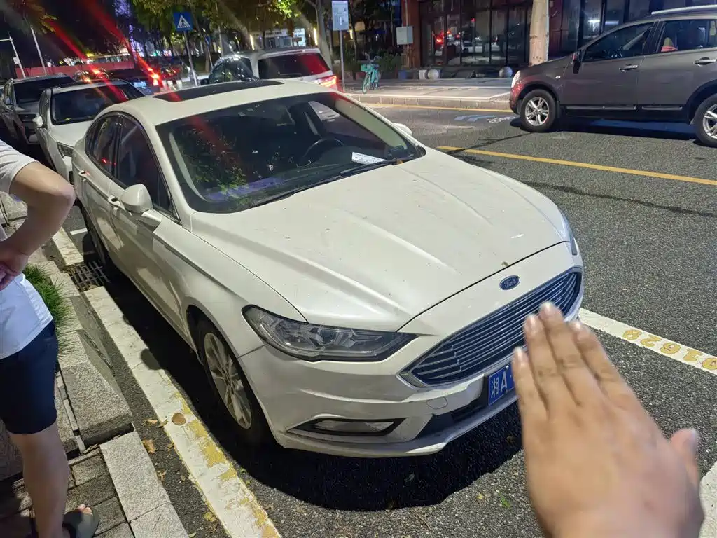 Ford Mondeo — миниатюра 4