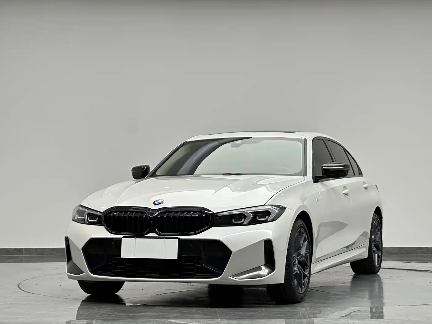 宝马3系 2025款 330Li M运动曜夜套装 2024