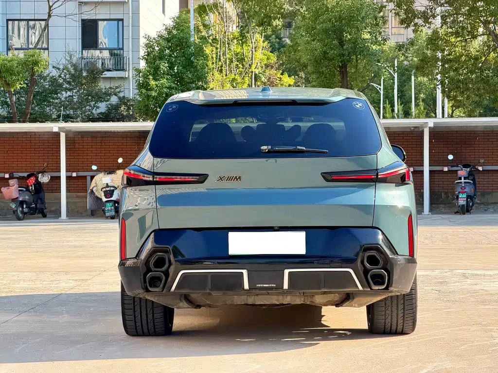 BMW XM — миниатюра 11