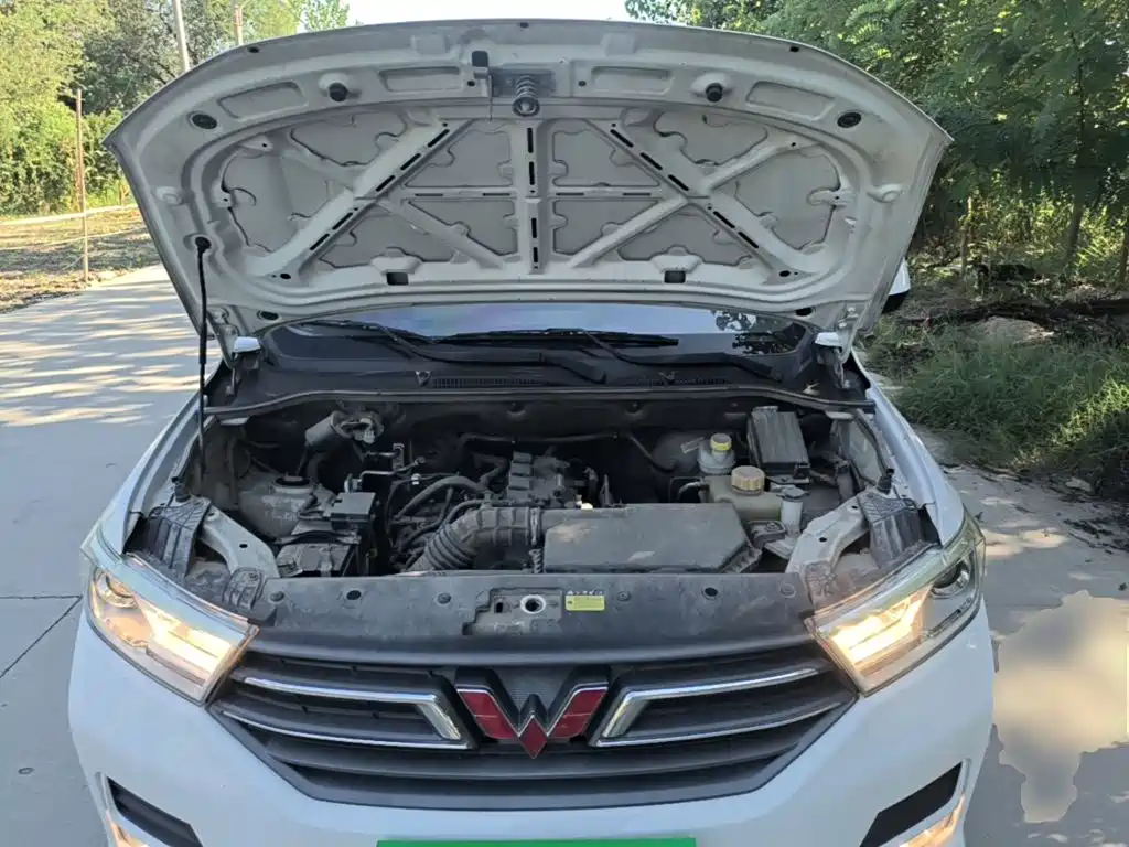 Wuling Hongguang — миниатюра 20