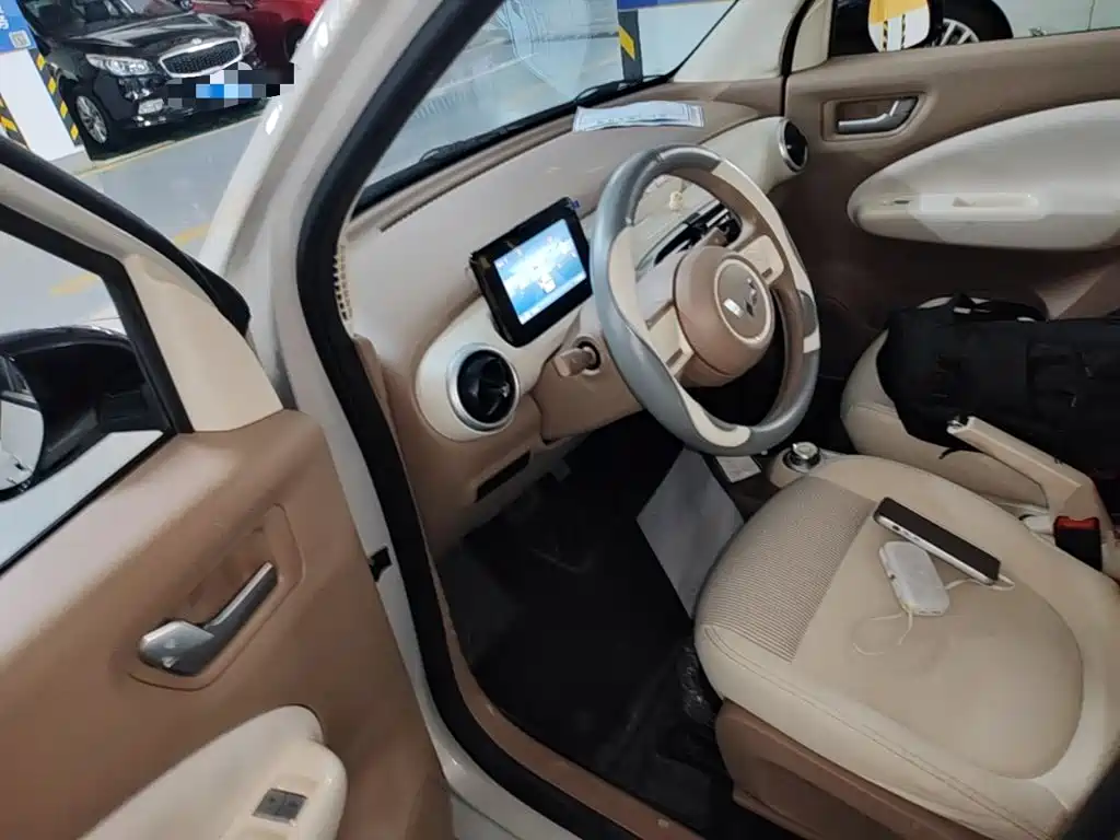 Wuling MINIEV — миниатюра 16