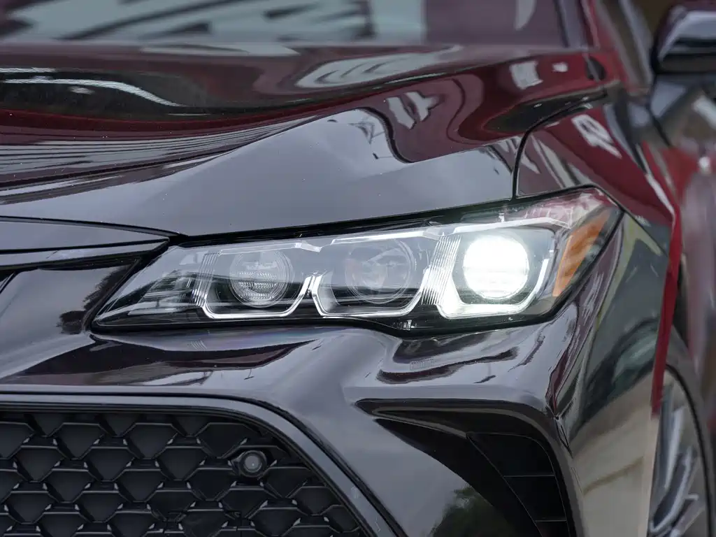 Toyota Avalon 2019 2.0L XLE Premium VI