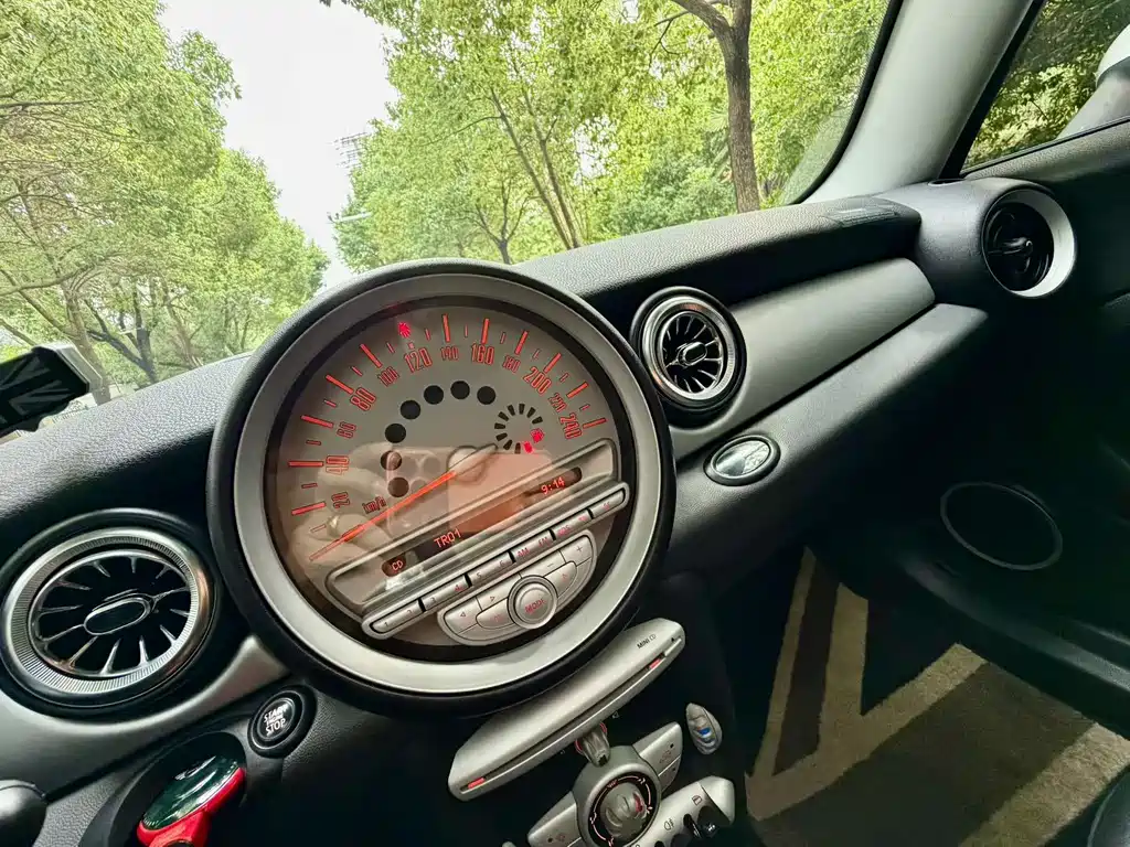 MINI Mini Clubman — миниатюра 5