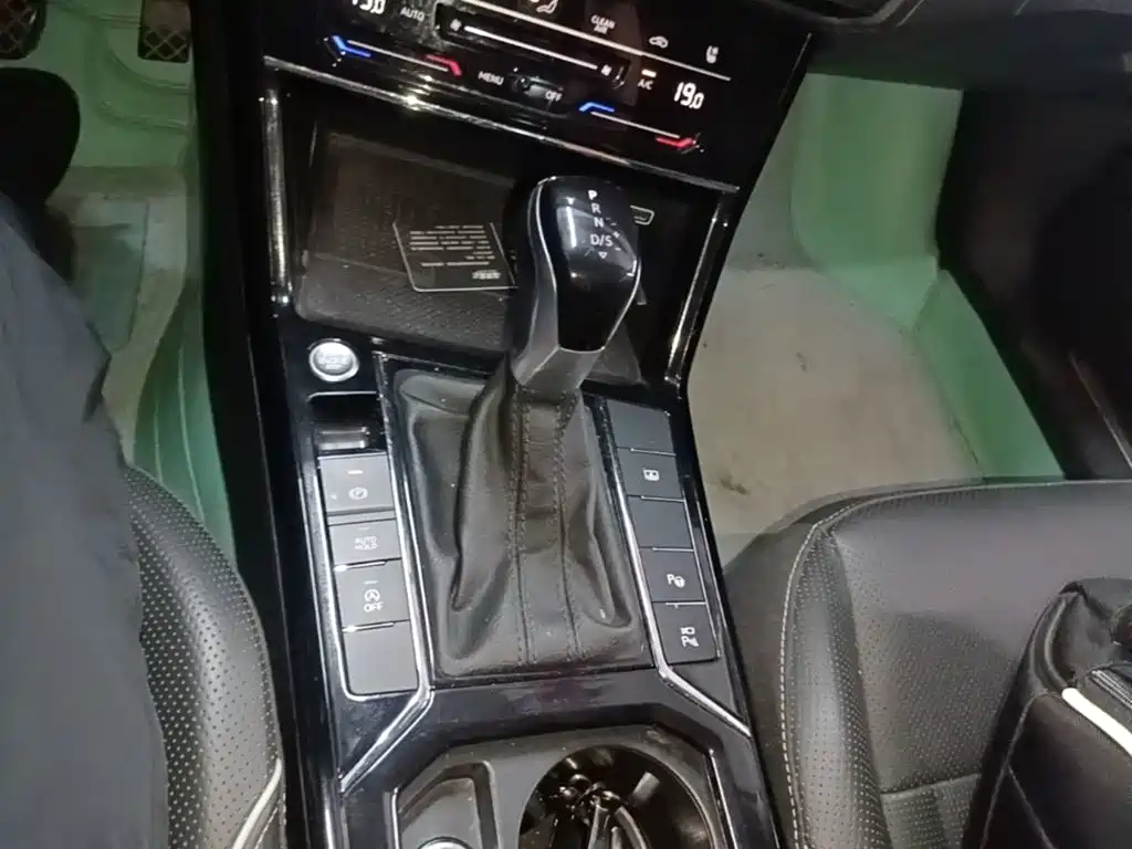 Volkswagen Passat — миниатюра 14