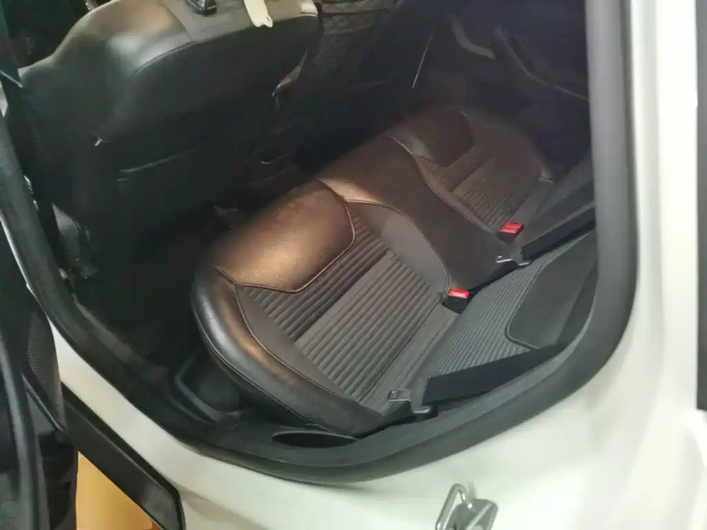 Ford Focus — миниатюра 17