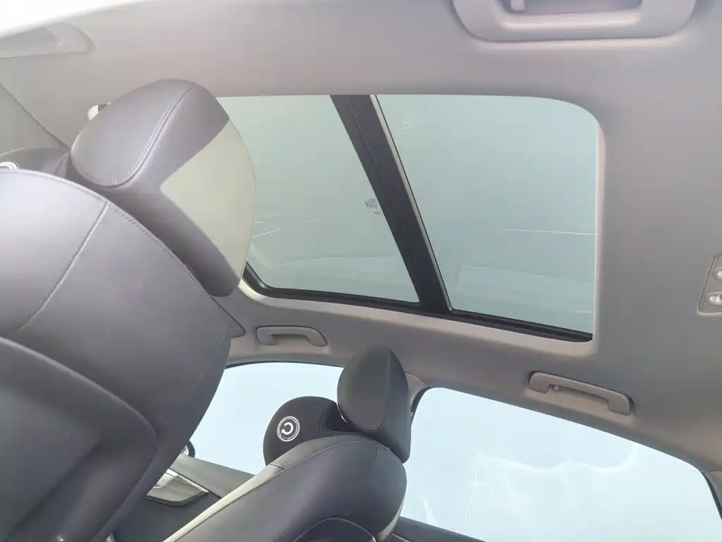 Audi A4L — миниатюра 7