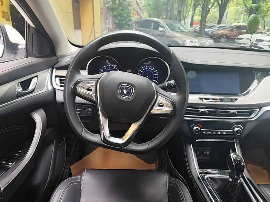 Changan Eado — миниатюра 11