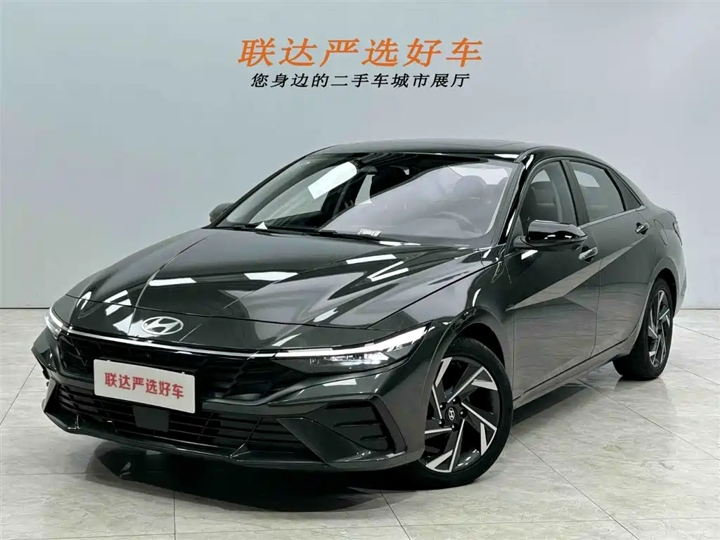 Hyundai Elantra 2023