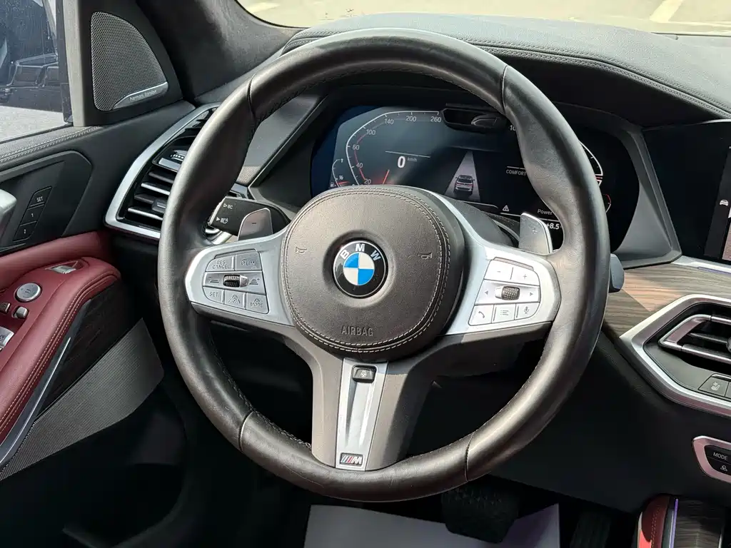 BMW X5 2022 xDrive 40Li Premium M Sport
