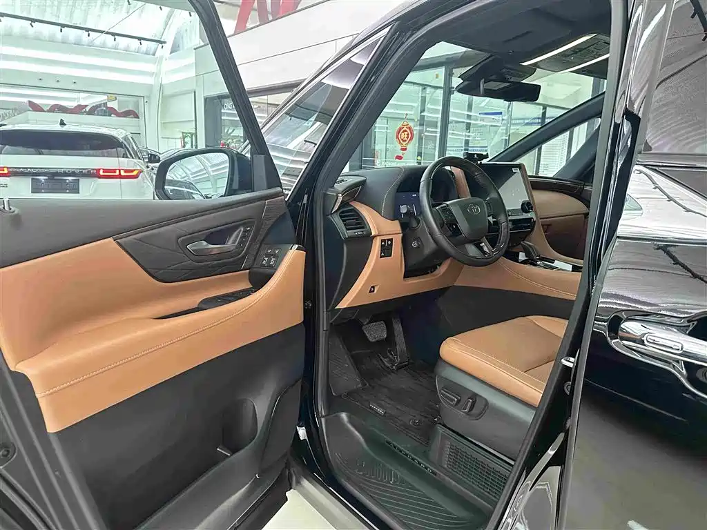 Toyota Alphard 2024 2.5L Premium