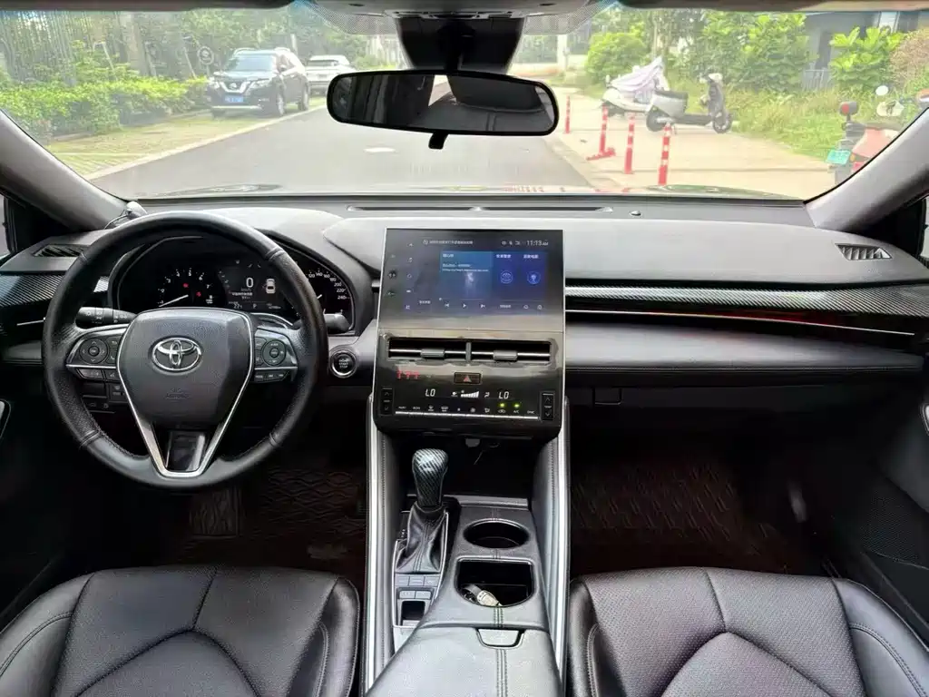 Toyota Avalon — миниатюра 6