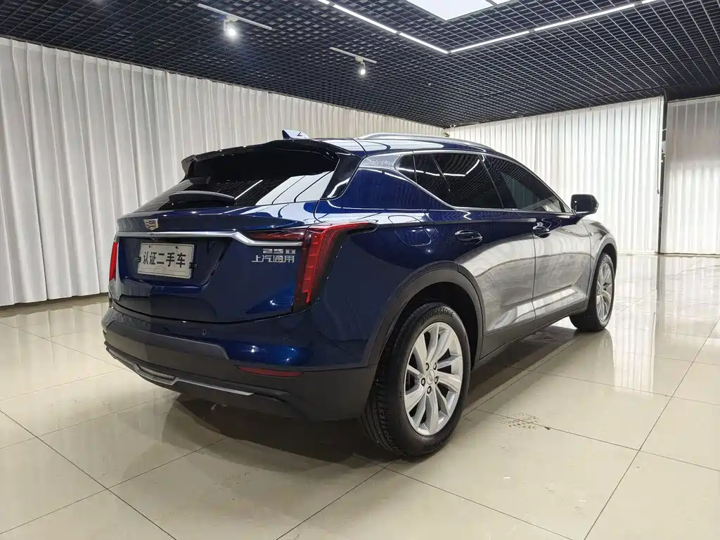 Cadillac GT4 — миниатюра 5