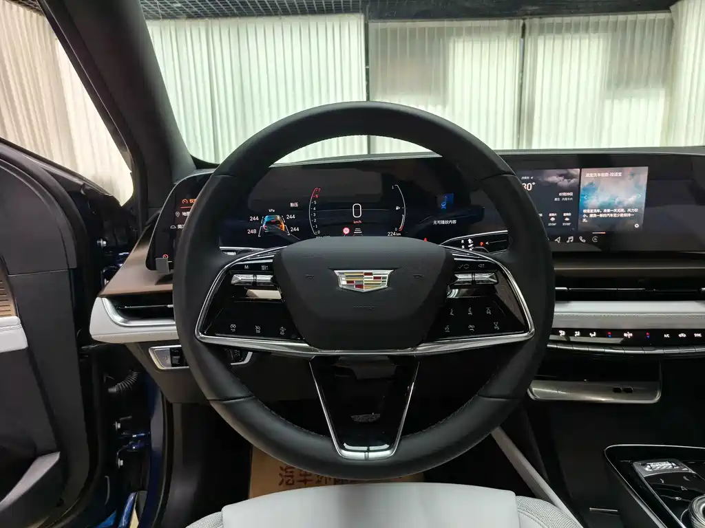Cadillac GT4 — миниатюра 13