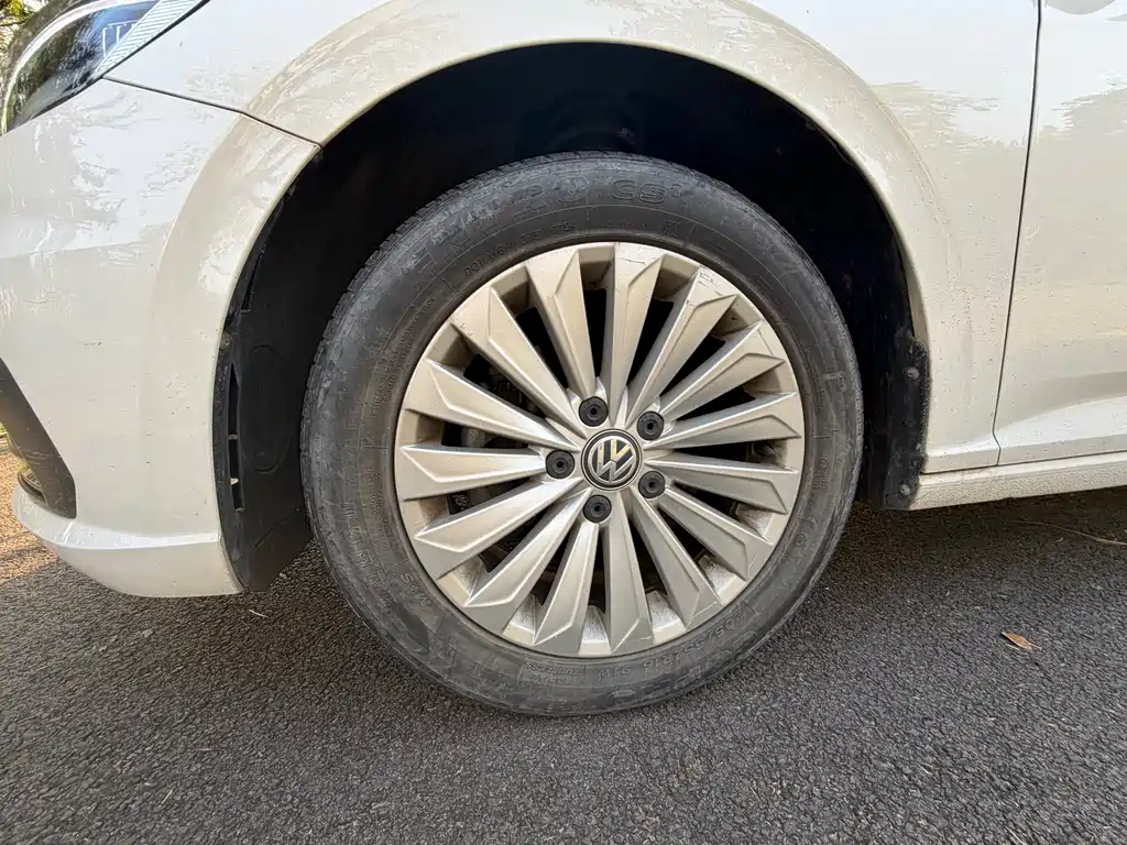 Volkswagen Lavida — миниатюра 14