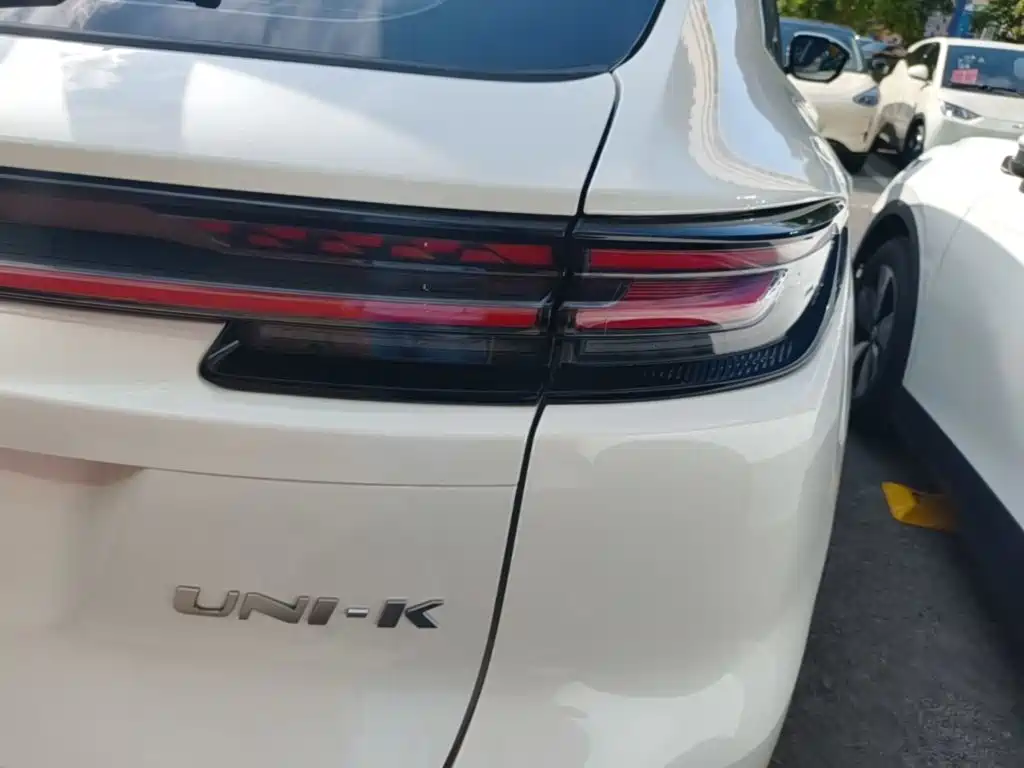 Changan UNI-K iDD — миниатюра 8