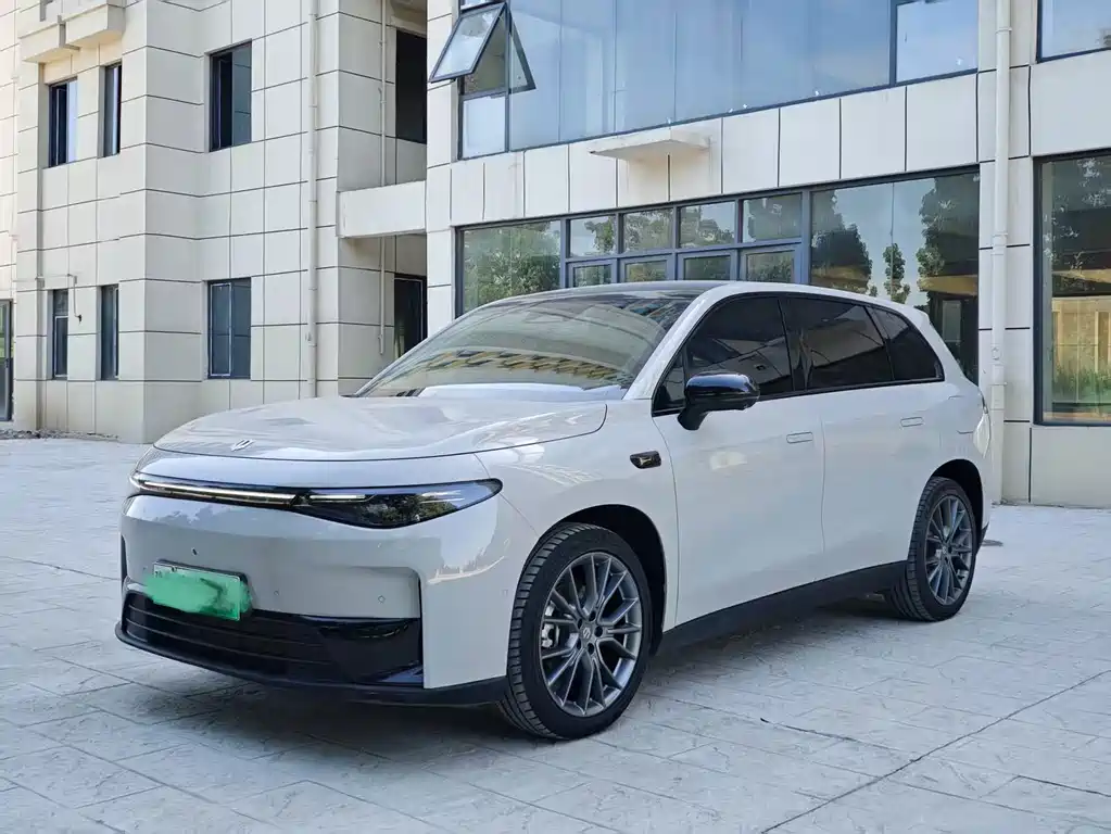 Leapmotor Leapmotor C10 — миниатюра 3