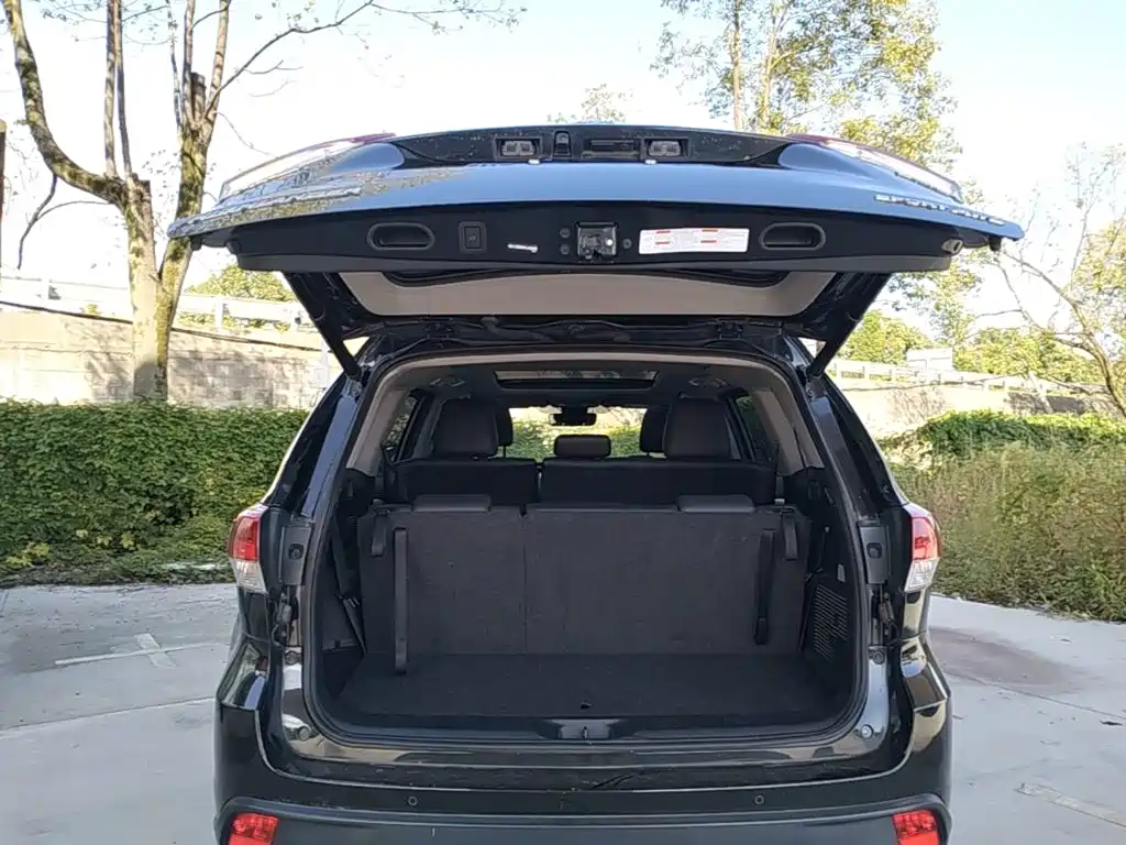 Toyota Highlander — миниатюра 19
