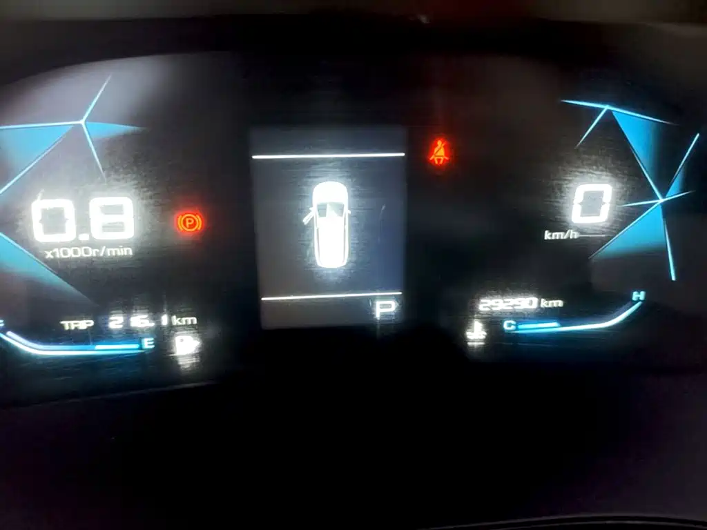 Wuling Victory — миниатюра 12