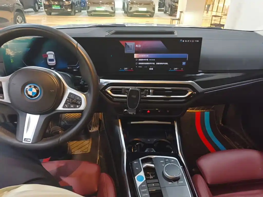 BMW i3 — миниатюра 11