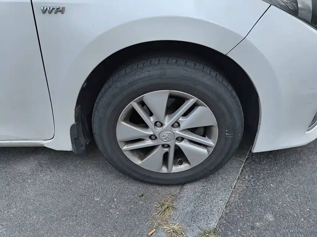 Toyota Corolla — миниатюра 8