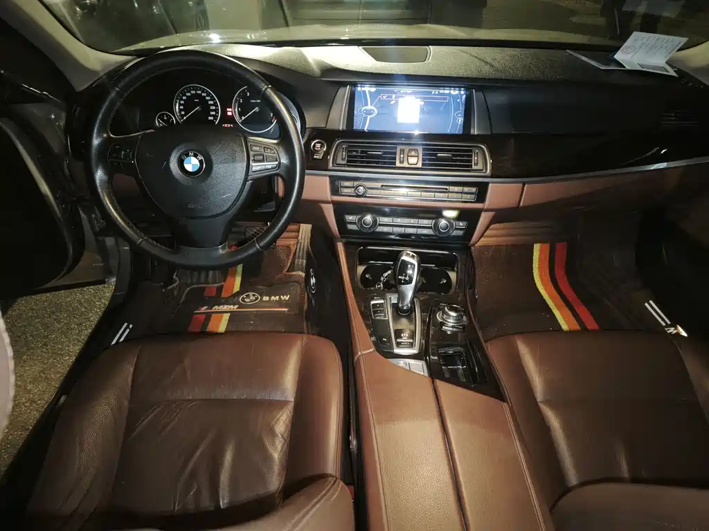 BMW 5 Series — миниатюра 4