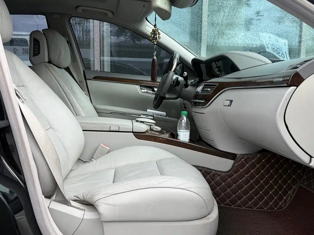Mercedes-Benz S-Class — миниатюра 12
