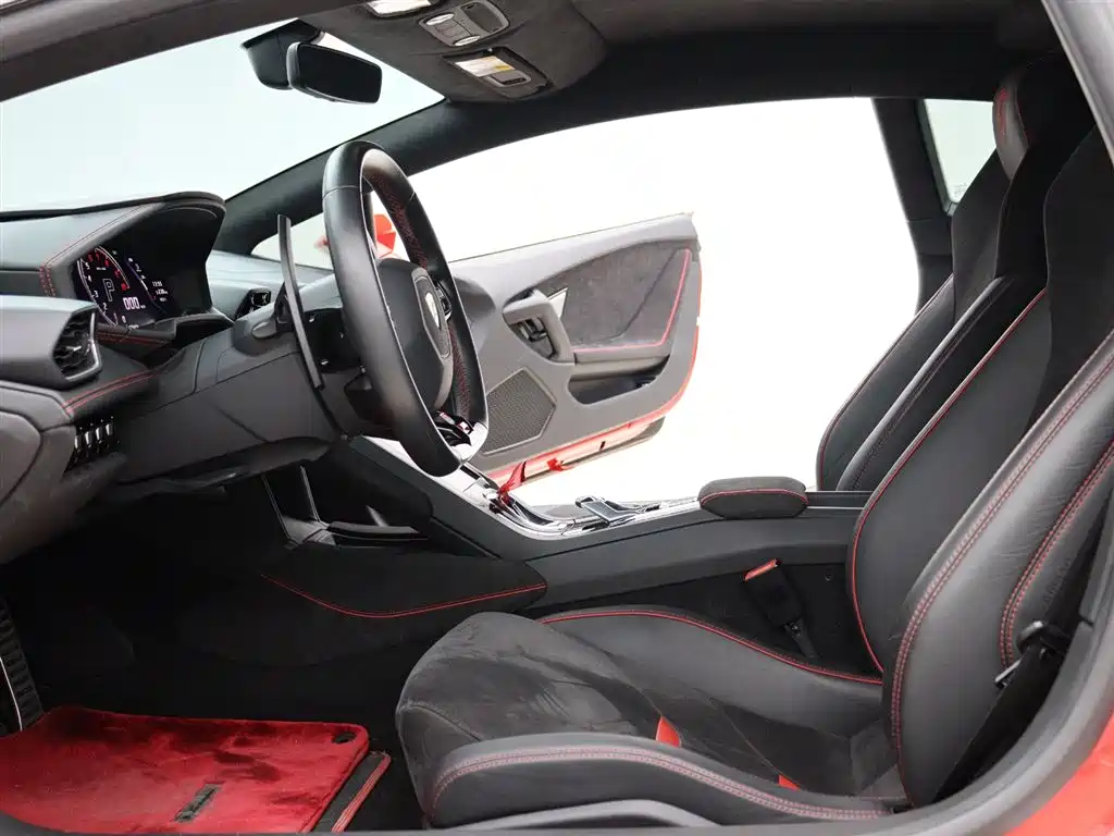 LAMBORGHINI HURACÁN