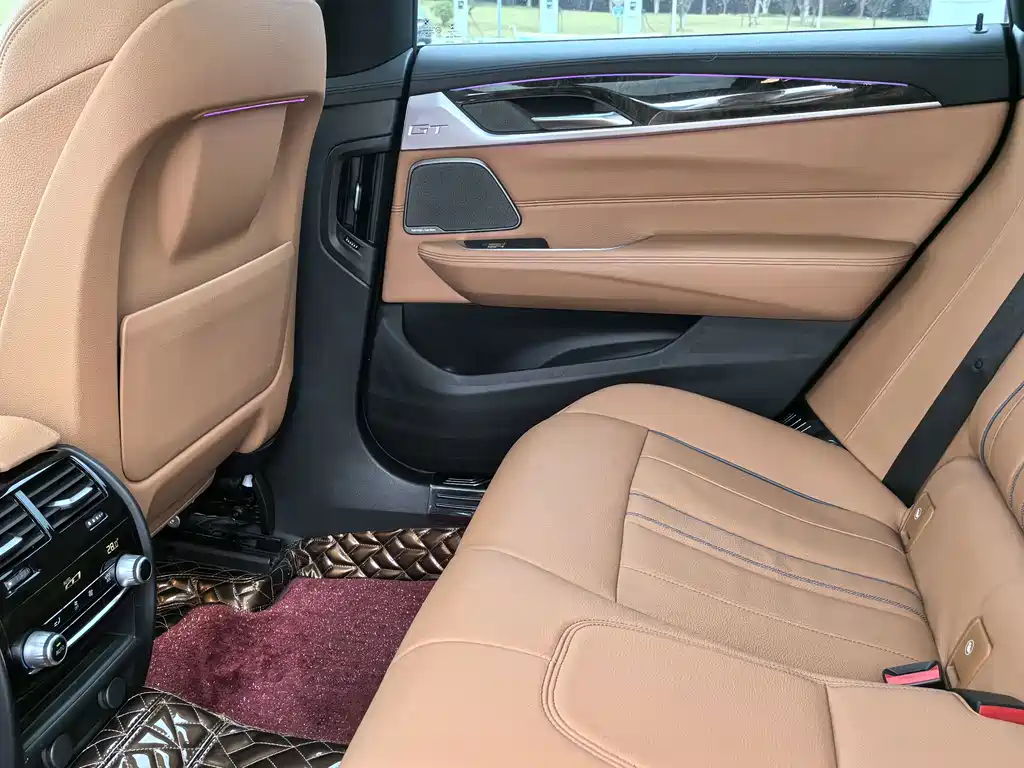 BMW 6 Series GT — миниатюра 12