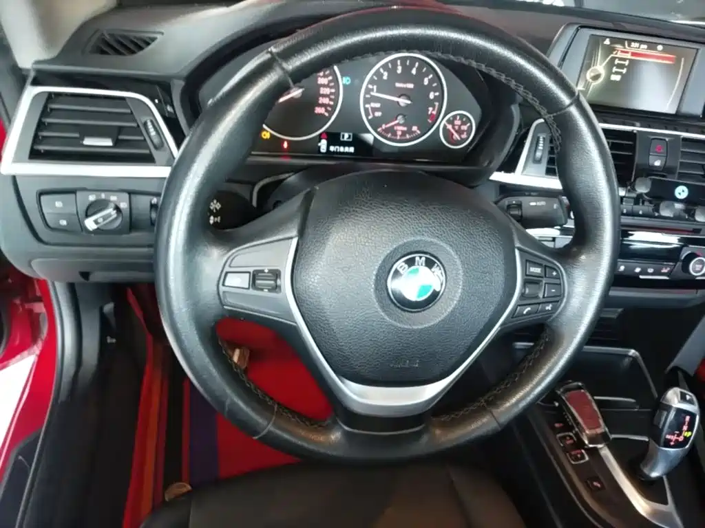 BMW 3 Series — миниатюра 3