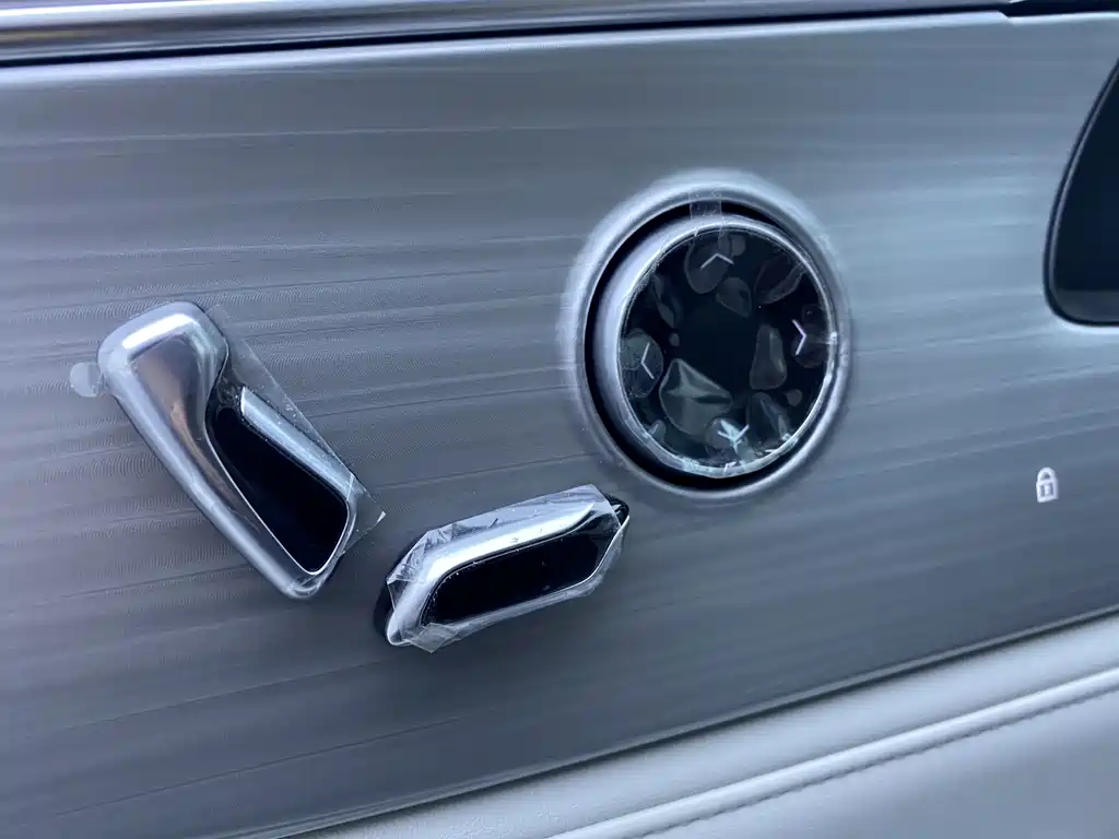 BUICK GL8 NEW ENERGY