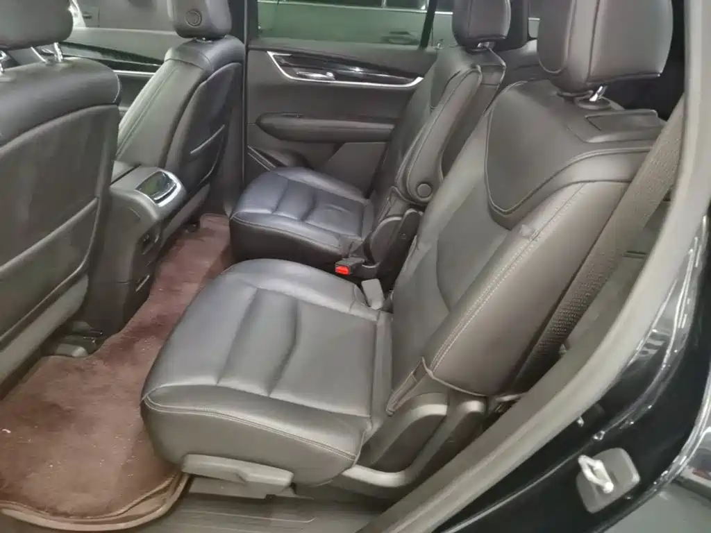 Cadillac XT6 — миниатюра 16