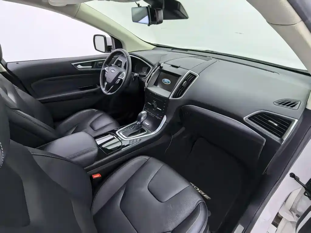 Ford Edge — миниатюра 9