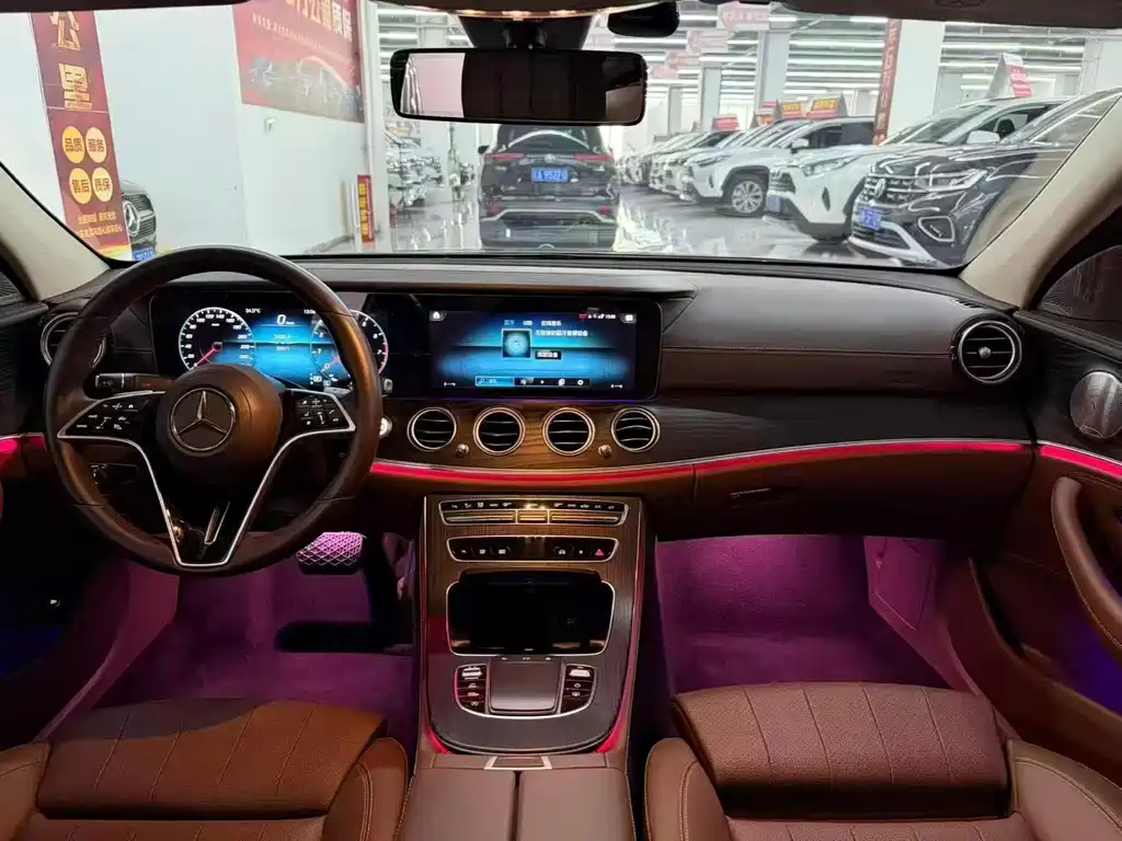 Mercedes-Benz E-Class — миниатюра 4
