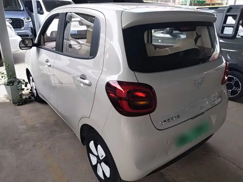 Wuling MINIEV — миниатюра 5