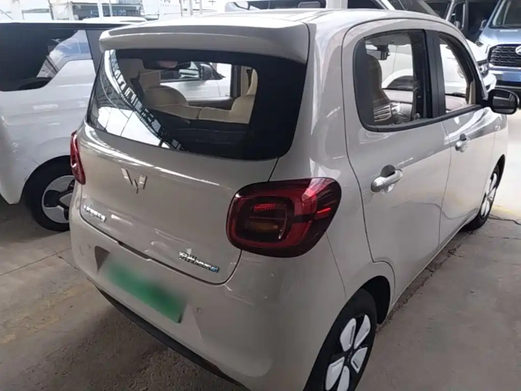 Wuling MINIEV — миниатюра 7