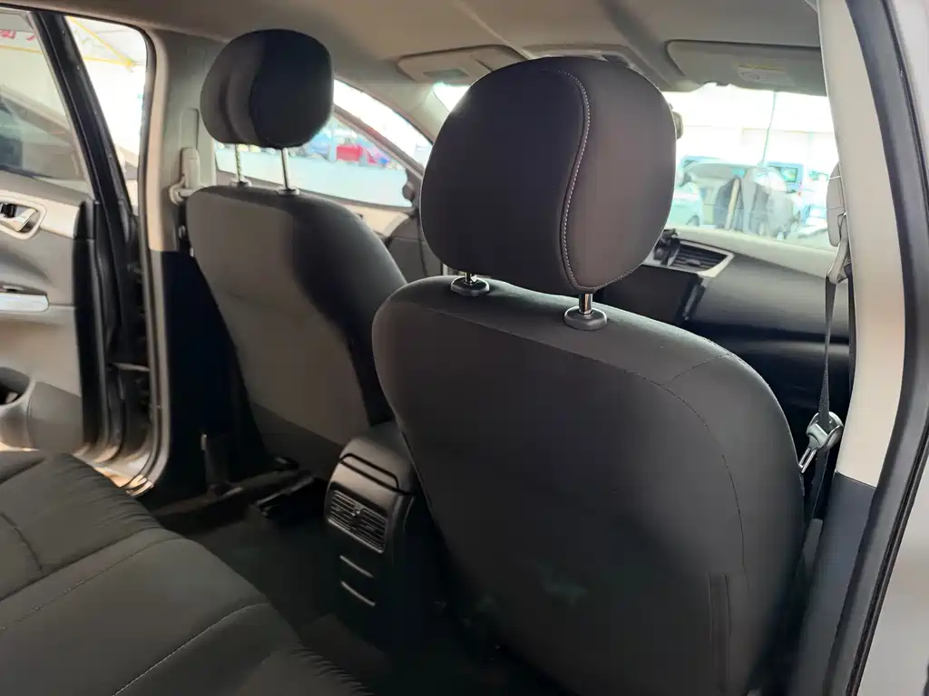 Nissan Sylphy — миниатюра 24