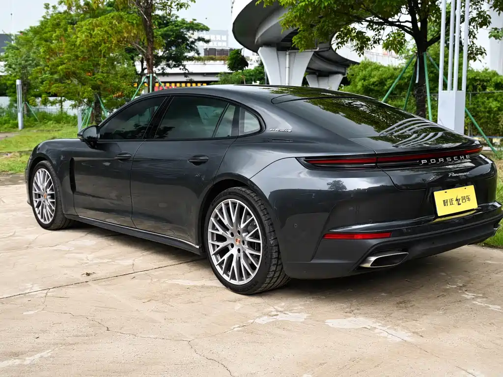 Porsche Panamera — миниатюра 3