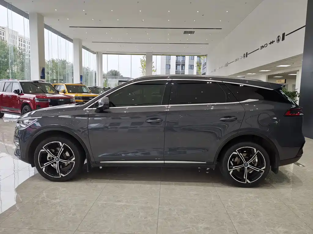 BYD Tang New Energy — миниатюра 8