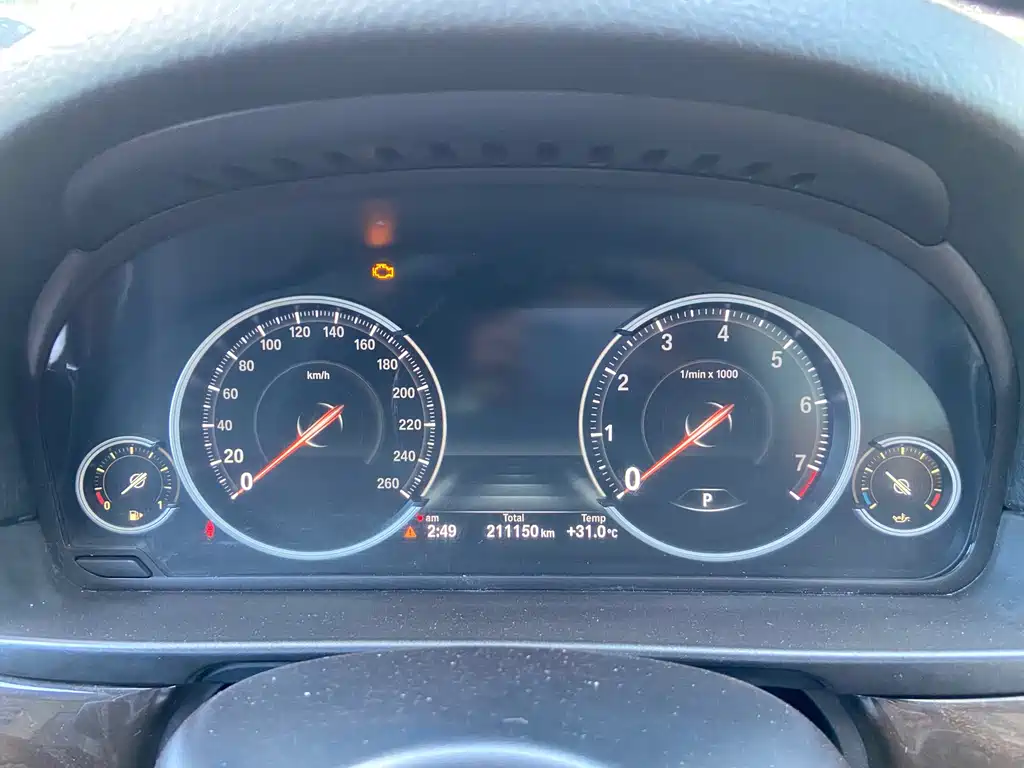 BMW 5 Series — миниатюра 13