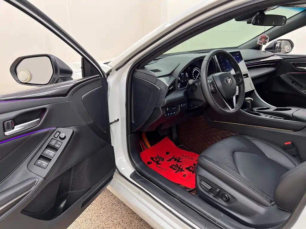 Toyota Avalon — миниатюра 8