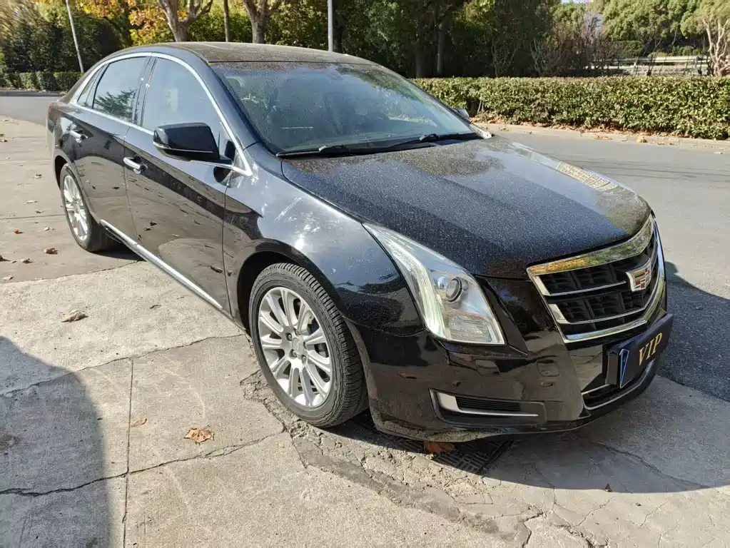 CADILLAC XTS