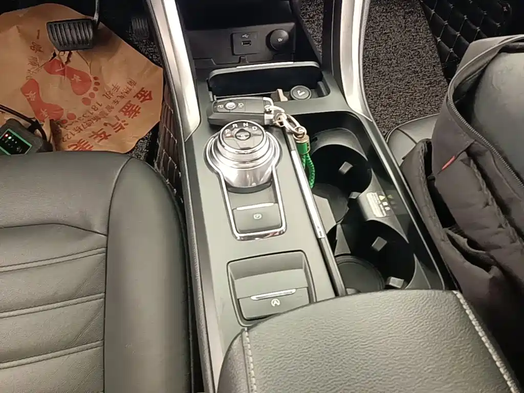 Ford Mondeo — миниатюра 14